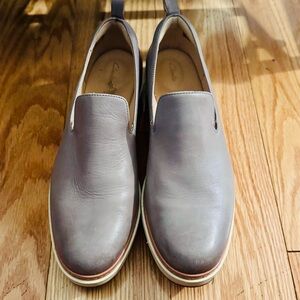 🌿Clark’s 12M Slip-on Gray Leather Shoe
